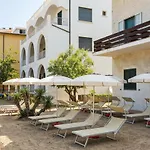 Hotel Furia